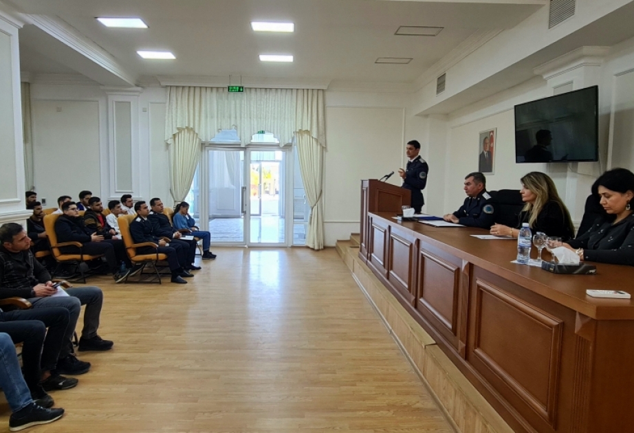 Gəncə regional miqrasiya idarəsi maarifləndirmə tədbiri keçirib