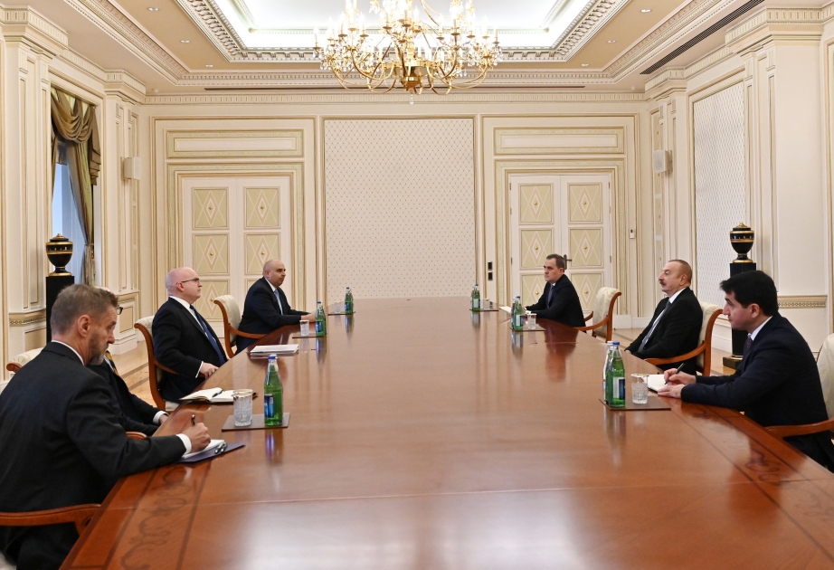الرئيس إلهام علييف يستقبل كبير مستشاري الخارجية الأمريكية لشؤون القوقاز (محدث)