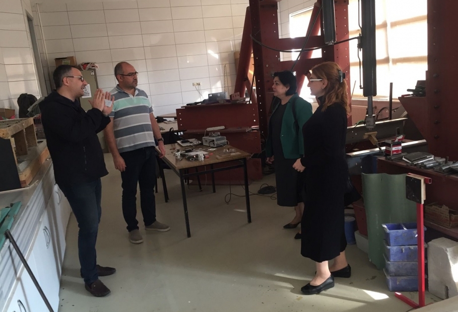 AzMİU-nun müəllimləri Uludağ Universitetində magistrantlar üçün seminar keçiriblər
