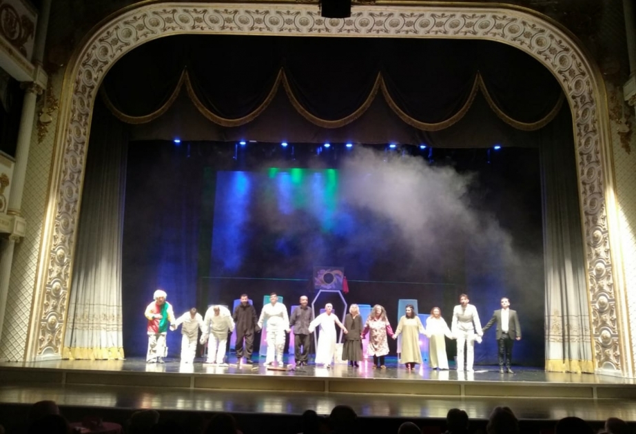 Füzuli Dram Teatrı “4.4 Qısa Tamaşalar Festivalı”nda çıxış edib