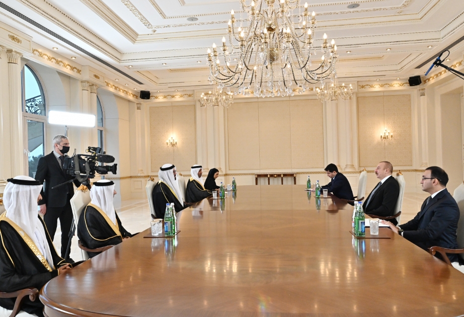 Президент Ильхам Алиев принял министра по делам правительства Объединенных Арабских Эмиратов   ОБНОВЛЕНО ВИДЕО