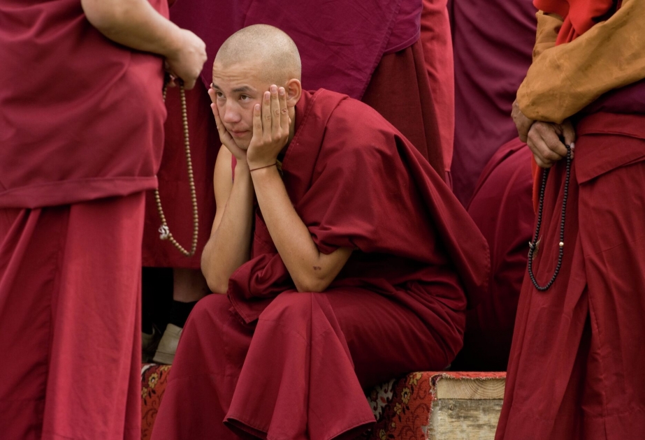 Tailandda buddist rahiblər narkotik testindən keçə bilməyib