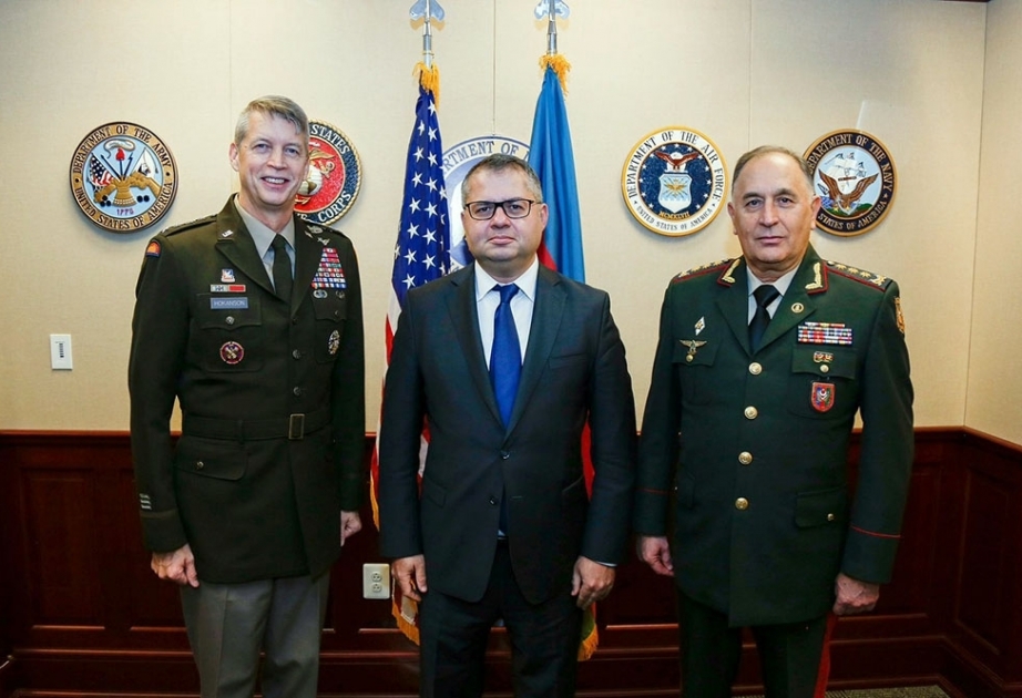 Начальник Генерального штаба Азербайджанской армии встретился с начальником Бюро Национальной гвардии США