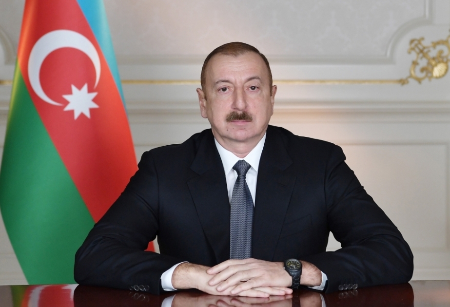 Bir qrup şəxsə “Əməkdar jurnalist” fəxri adı və Prezidentin fərdi təqaüdü verilib