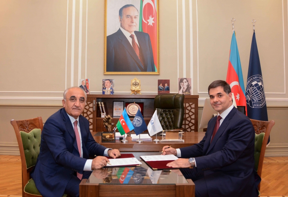Sığortaçılar Assosiasiyası ilə UNEC arasında memorandum imzalanıb
