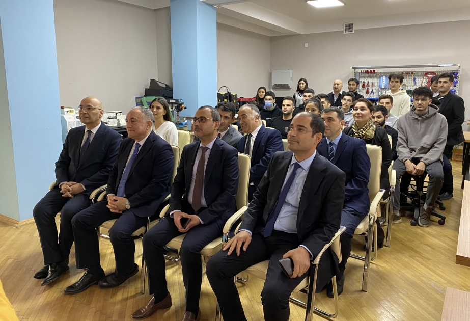 TİKA koordinatoru Dünya Robot Olimpiadasının qalibləri ilə görüşüb