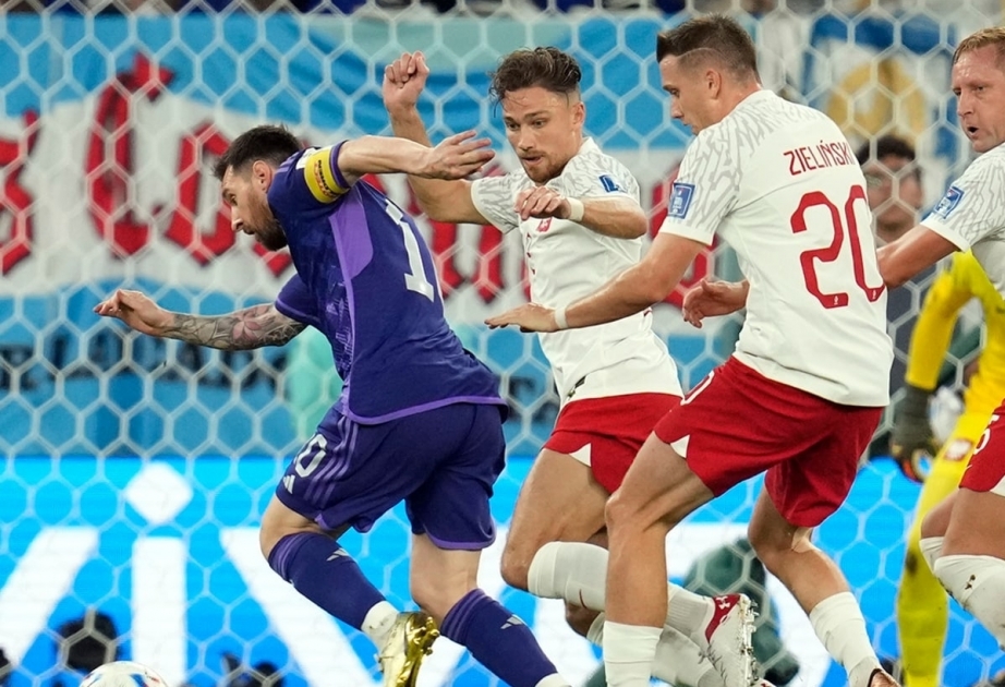 Argentina win World Cup group to face Australia in last 16