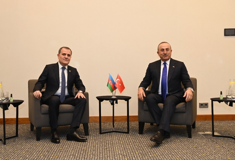 Aserbaidschan und Türkiye erörtern regionale Zusammenarbeit