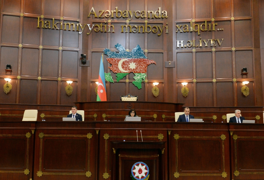 Milli Məclis növbəti dəfə toplanıb