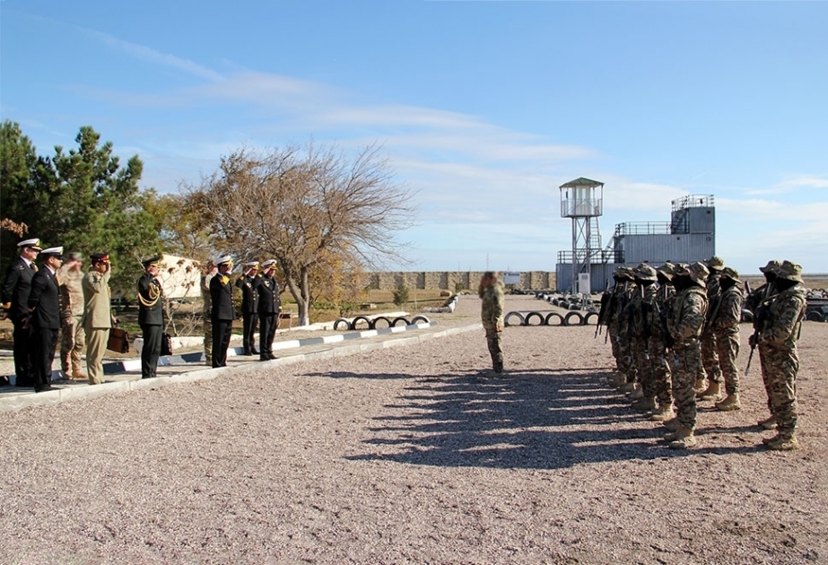 Chief of Naval Staff of Pakistan Navy visits military institute and one of military units