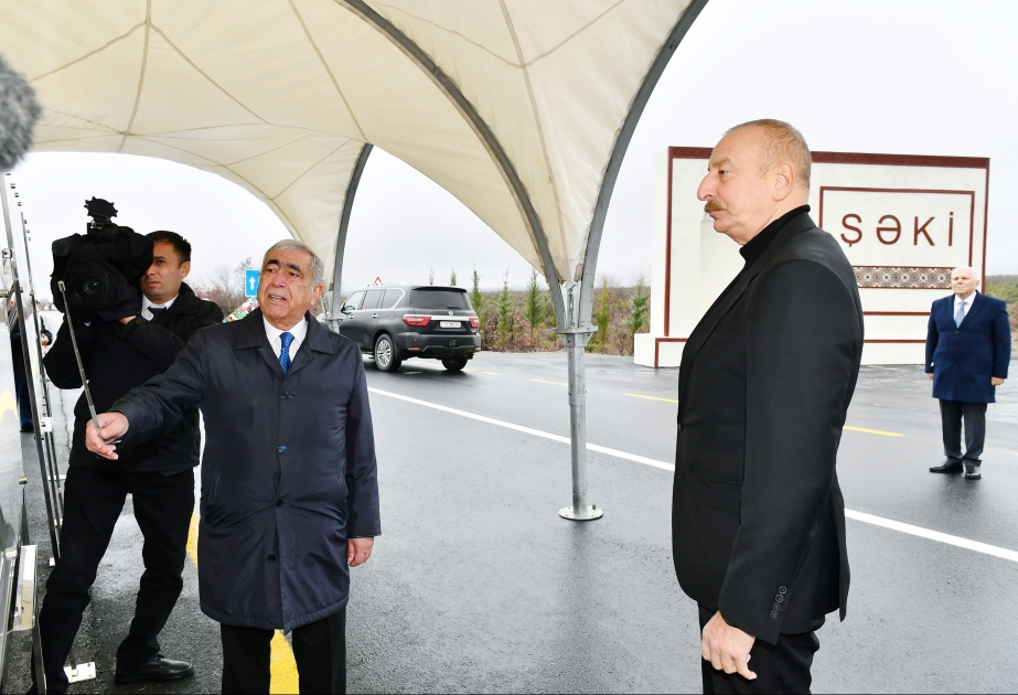 伊利哈姆·阿利耶夫总统出席重修后的奥古兹-舍基公路通车仪式