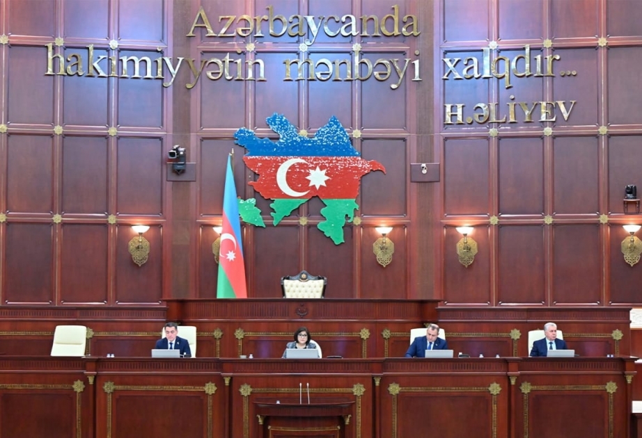 Milli Məclisin iclasında 18 məsələyə baxılıb