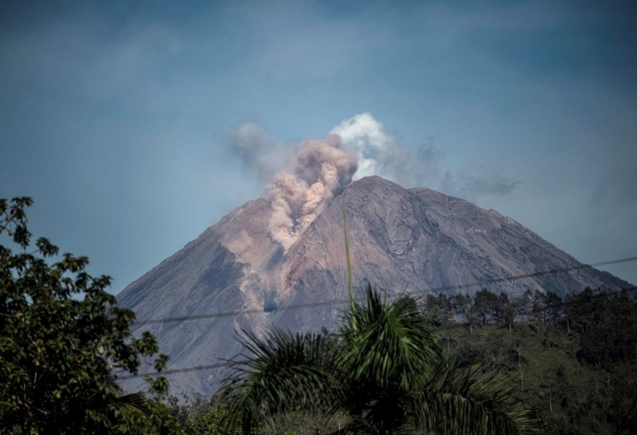 İndoneziyada Semeru vulkanının püskürməsi nəticəsində 95 nəfər təxliyə olunub