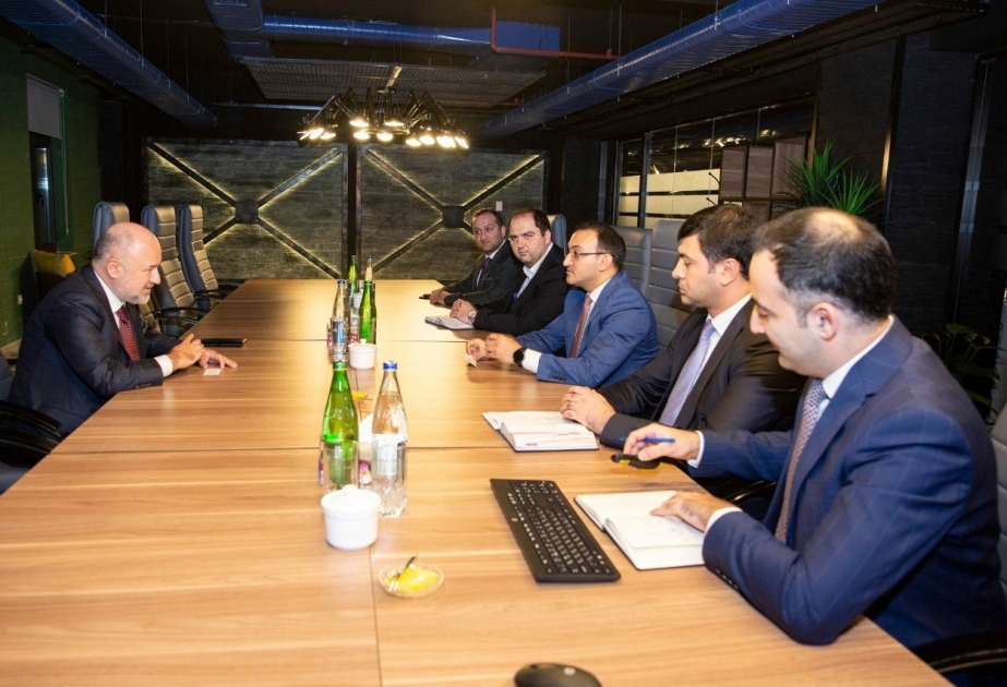 Dünya Biznes Mələkləri İnvestisiya Forumunun sədri “ASAN xidmət”də