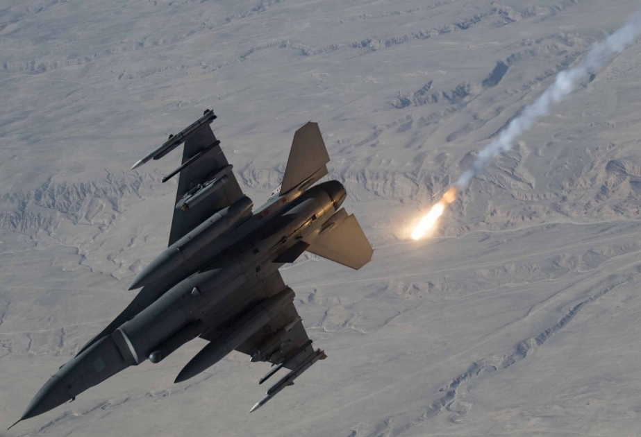 F16-Jets nehmen an aserbaidschanisch-türkischen gemeinsamen Militärübungen teil VIDEO