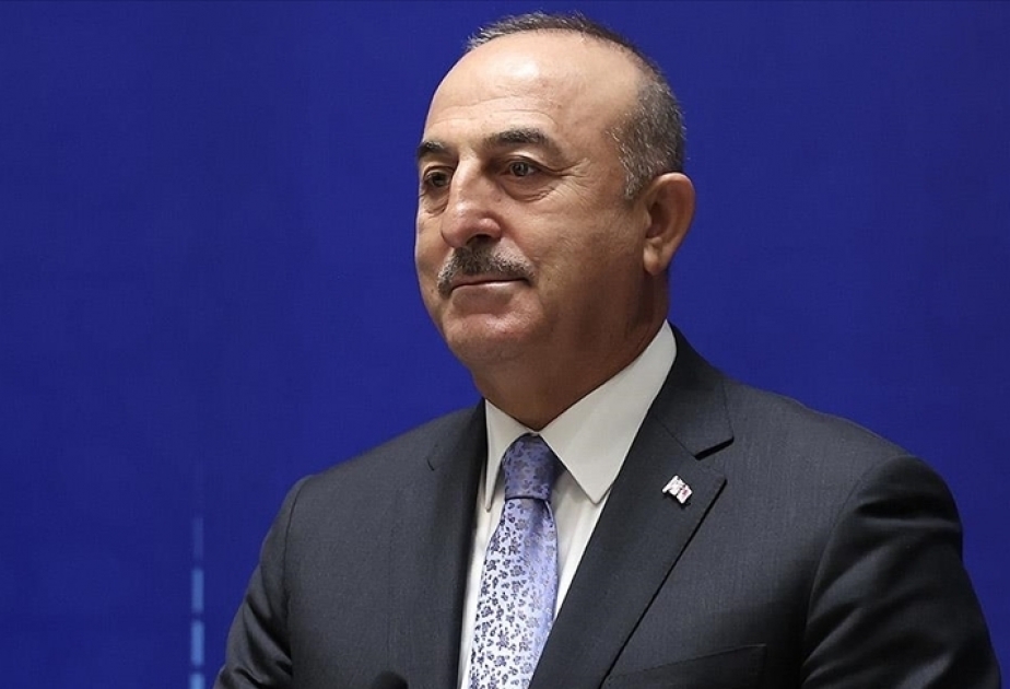 Mevlüt Çavuşoğlu: “La atención del mundo se centra actualmente en el Corredor Medio”