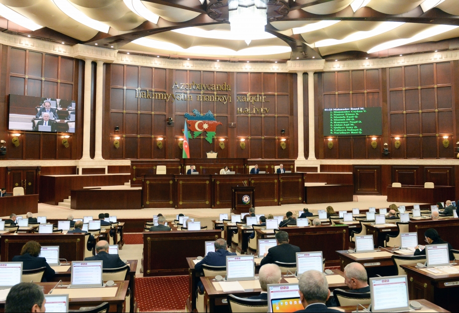 Milli Məclisdə 48 məsələnin müzakirəsinə başlanılıb