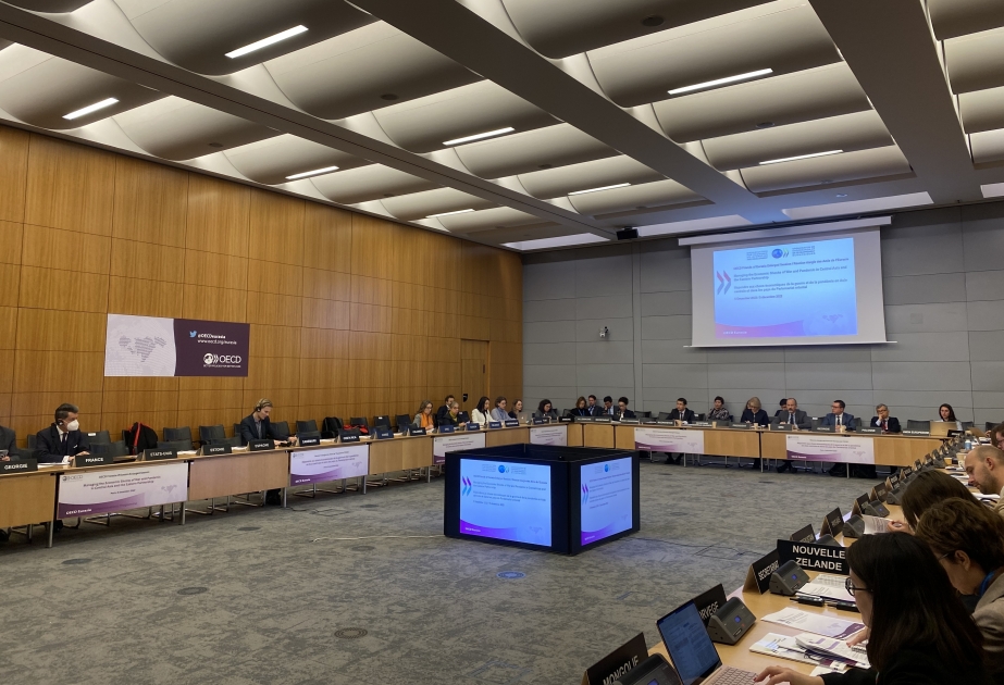 La Embajadora de Azerbaiyán en Francia arremetió contra Armenia en un acto internacional en París