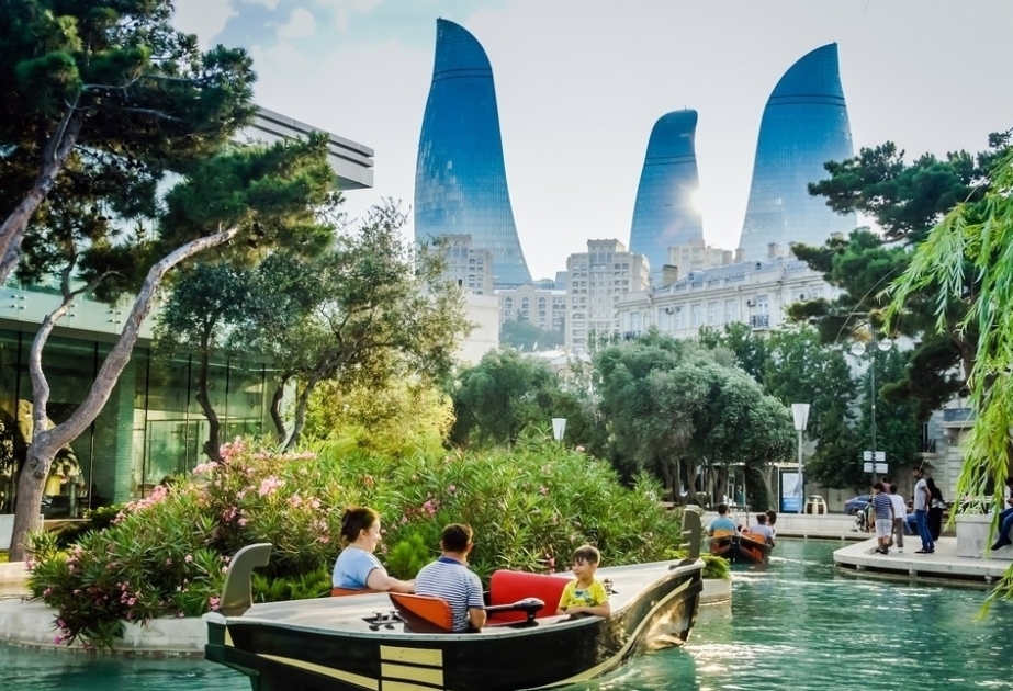 Aserbaidschan in elf Monaten von 1.458.786 Touristen besucht
