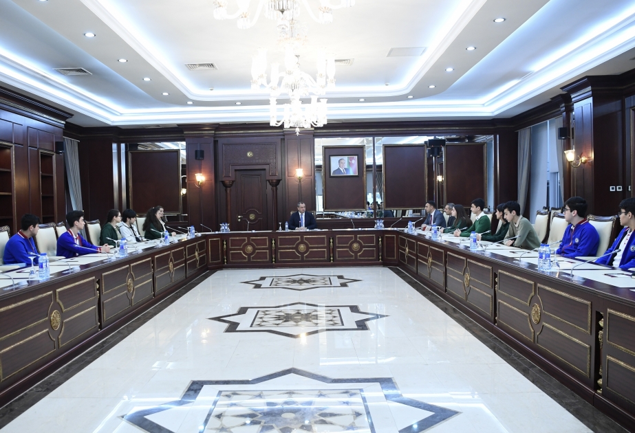 Elm sahəsi üzrə beynəlxalq olimpiadaların qalibləri Milli Məclisdə