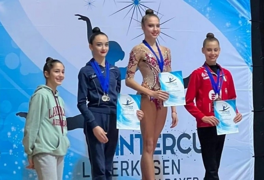 Una gimnasta rítmica azerbaiyana gana la medalla de plata en Alemania