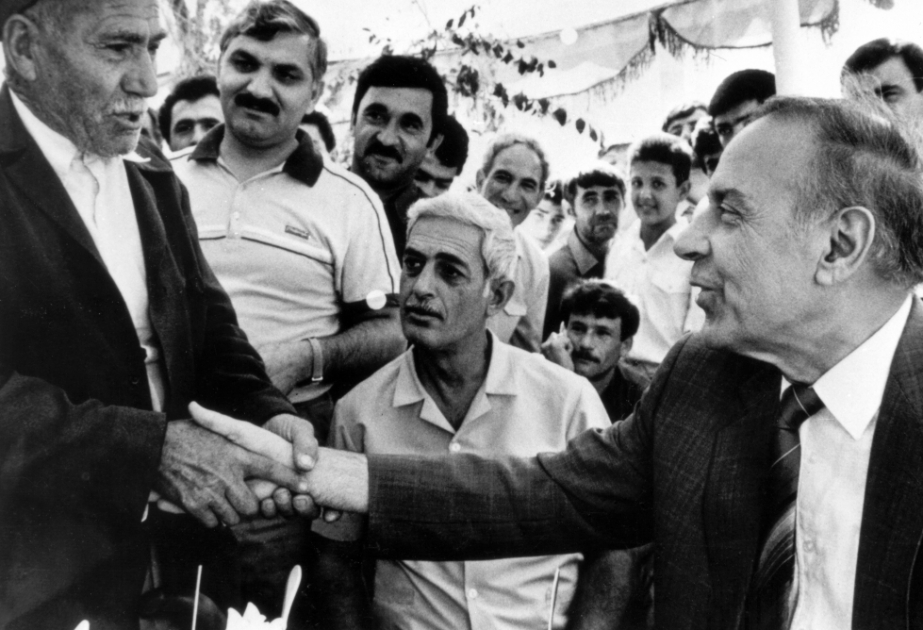 Heydər Əliyevi uca mövqeyə yüksəldən onun doğma xalqına sonsuz sevgisi idi