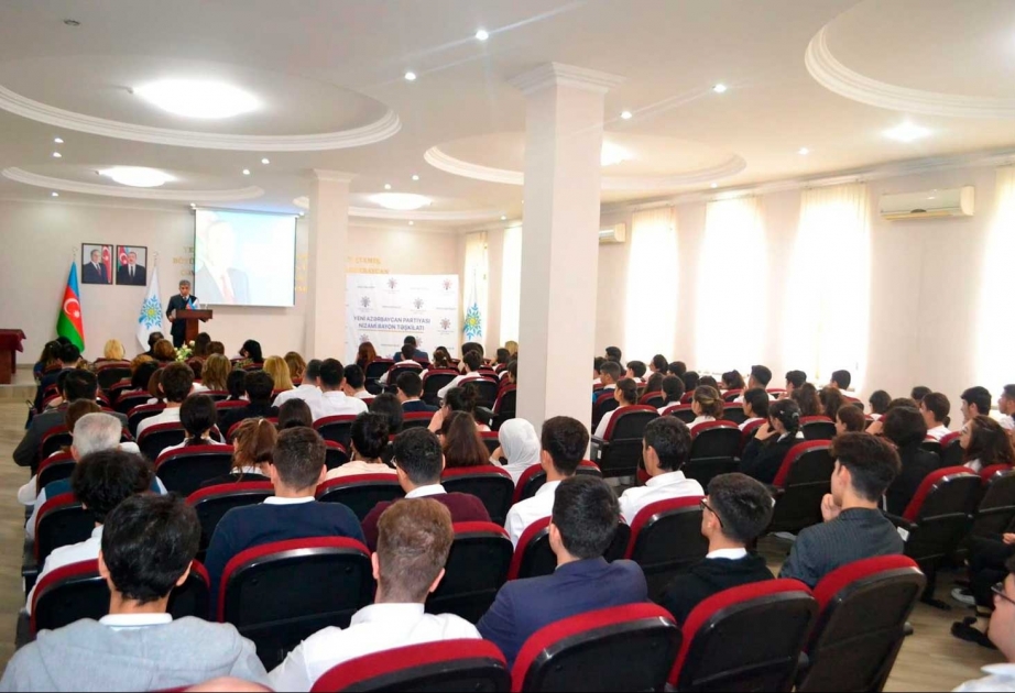 Ulu Öndər Heydər Əliyevin irsi şagirdlərə öyrədilir