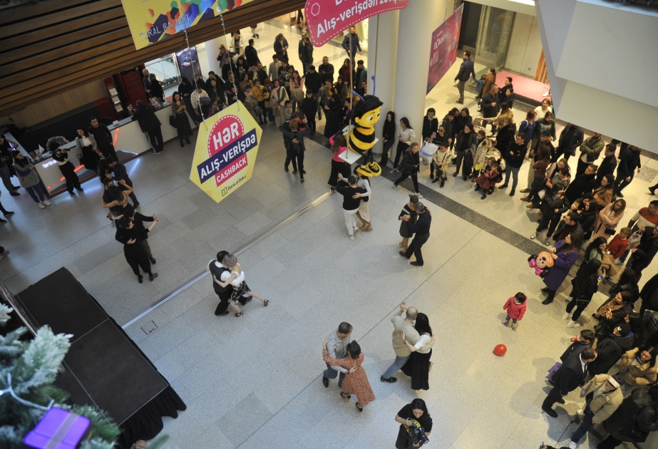 En Bakú se realizó Flash Mob dedicado al Día Internacional del Tango