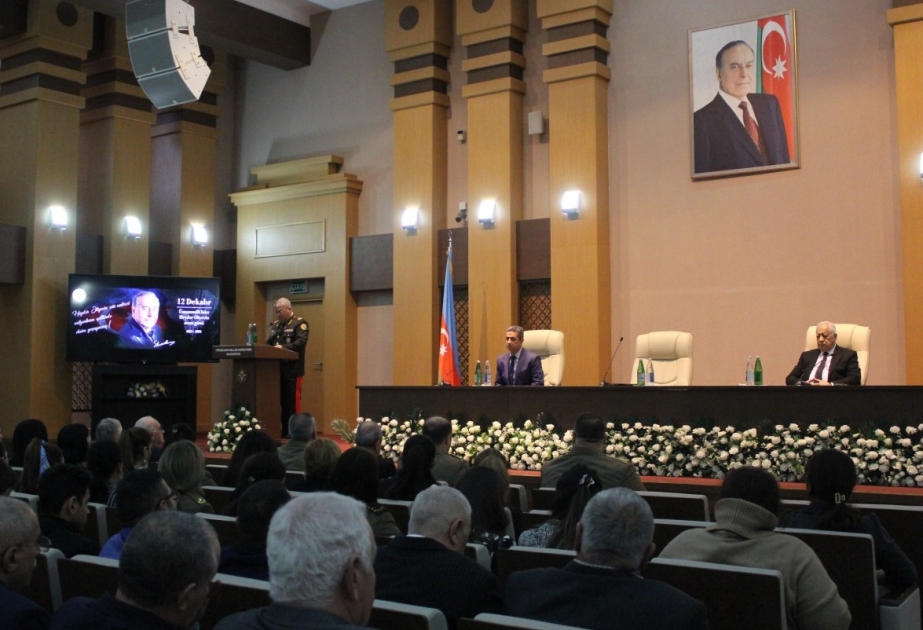 Ümummilli Liderin zəngin irsi əvəzsiz məktəbdir
