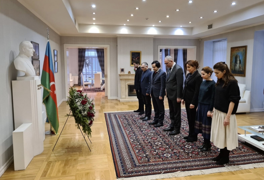 Ümummilli Liderin əziz xatirəsi Latviyada da anılıb