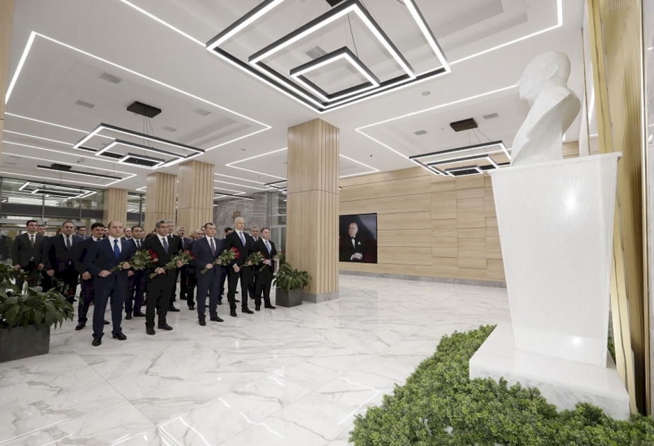 Nazir: Heydər Əliyev Azərbaycanın müqəddəratını tənəzzüldən tərəqqiyə doğru dəyişib