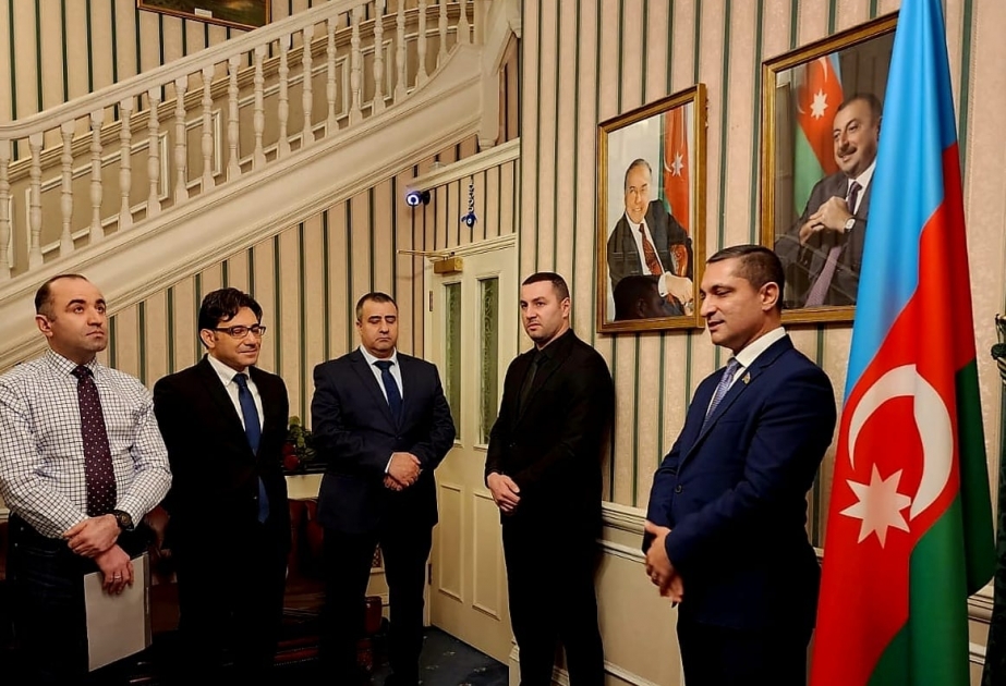 Londonda Ulu Öndər Heydər Əliyevin xatirəsi anılıb