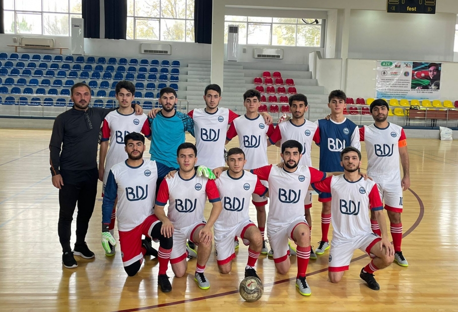 BDU-nun komandası futbol turnirinin qalibi olub