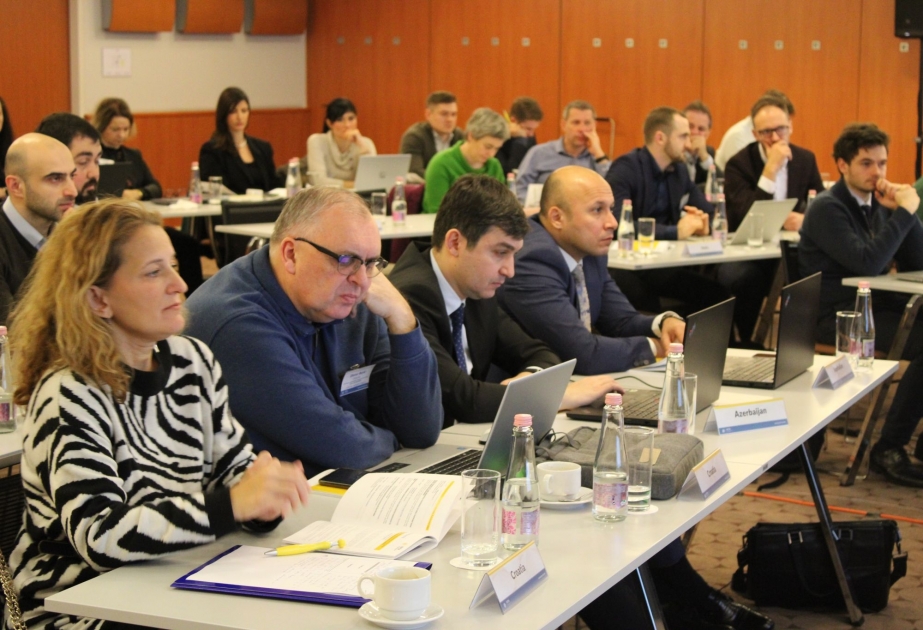 Budapeştdə keçirilən Forumda vergi sahəsində aktual məsələlərə dair müzakirələr aparılıb