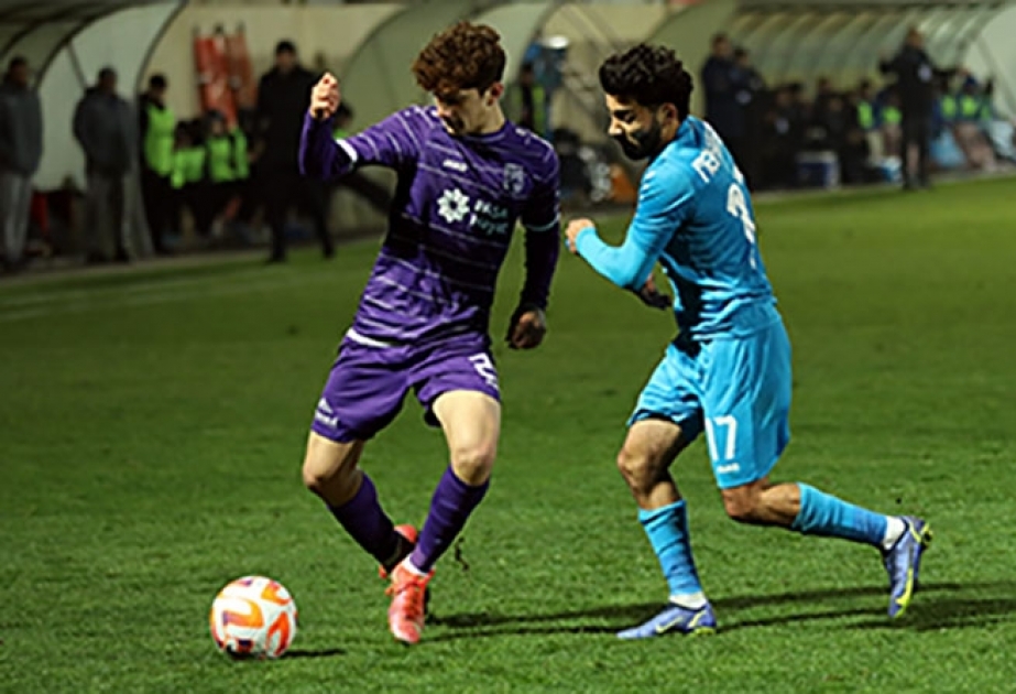 Nihad Əhmədzadə - Premyer Liqada meydana çıxan ən gənc futbolçu