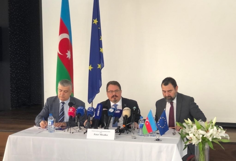 رئيس مندوبية الاتحاد الأوروبي: ننجز مشاريع كبيرة مع أذربيجان في العام المقبل أيضا