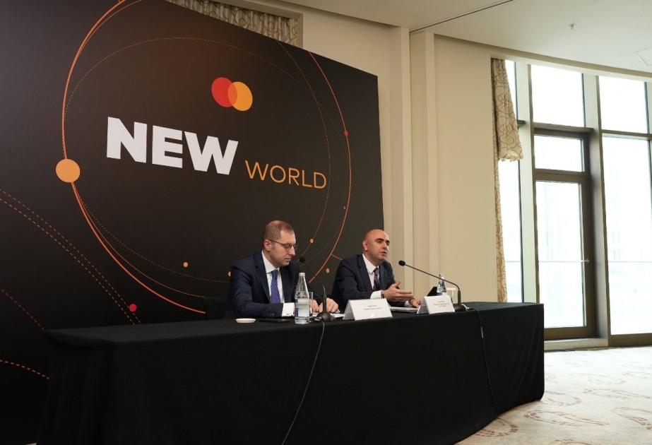Azərbaycanda 10 milyon əhaliyə 13 milyon bank kartı düşür