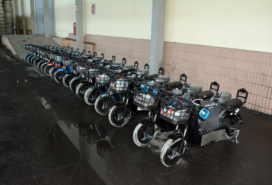 Konteynerdə gömrük orqanına bəyan olunmayan 17 moped aşkarlanıb
