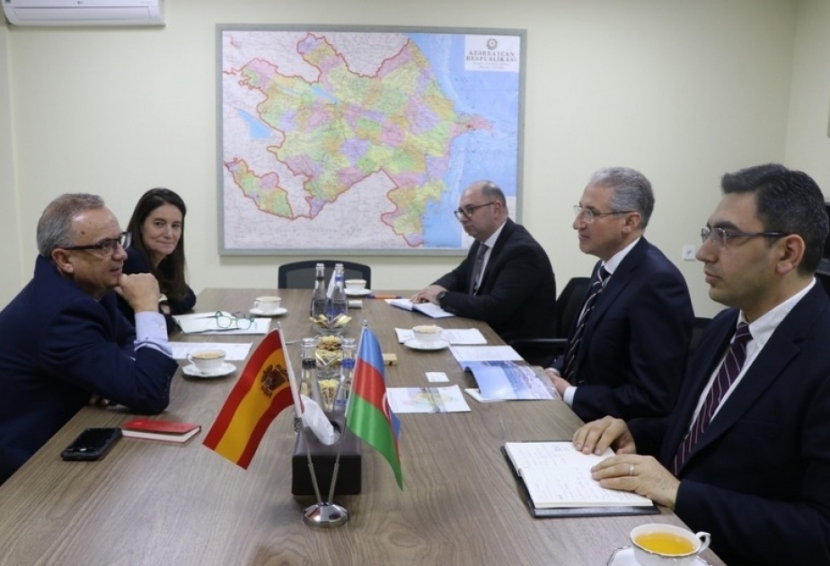 Se discuten las posibilidades de cooperación futura entre Azerbaiyán y España