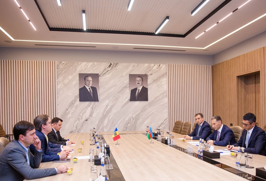 أذربيجان ومولدوفا تناقشان التعاون في الاتصالات وتكنولوجيا المعلومات