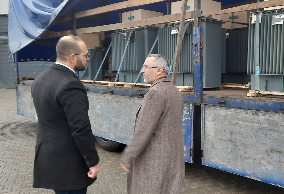 Le convoi d’aide humanitaire envoyé par l’Azerbaïdjan arrive en Ukraine