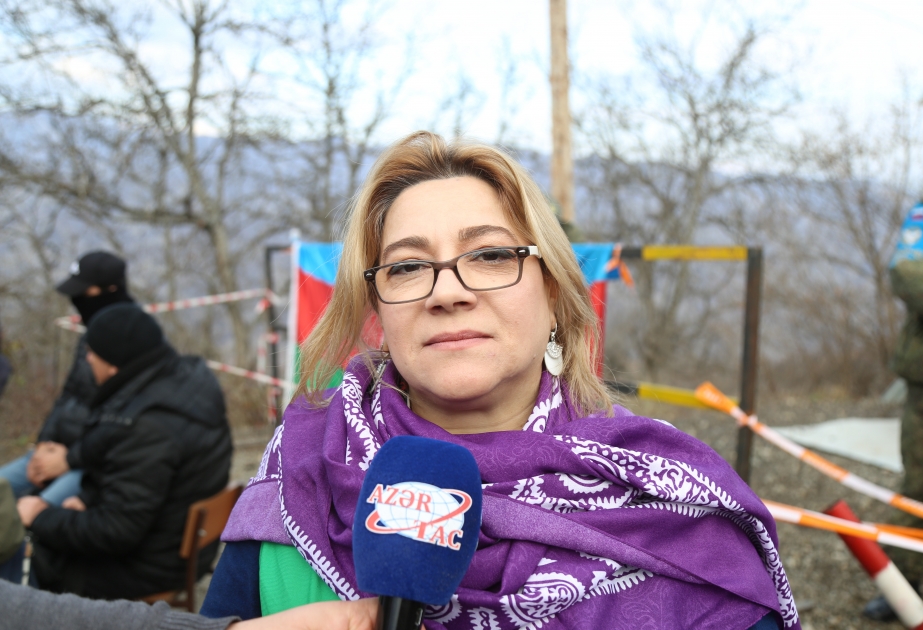 Aksiya iştirakçısı: Otuz ildir Azərbaycanın sərvətləri talan olunur