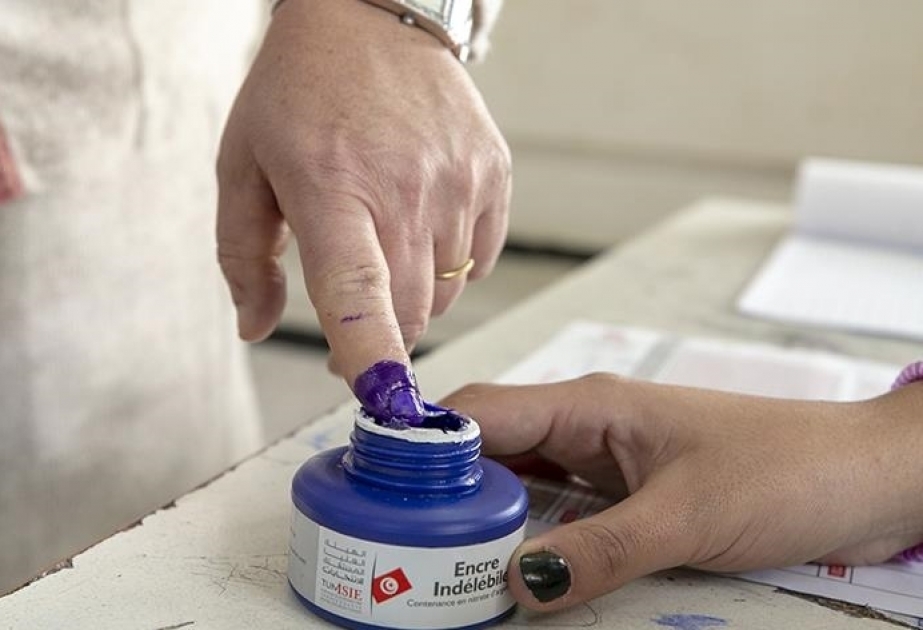 Législatives en Tunisie : faible affluence et infractions électorales relevées