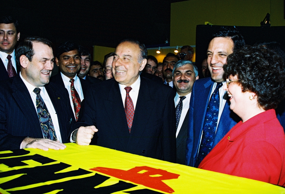 Xalqa bağışlanmış ömürdən anlar: 1995-ci ilin mayı