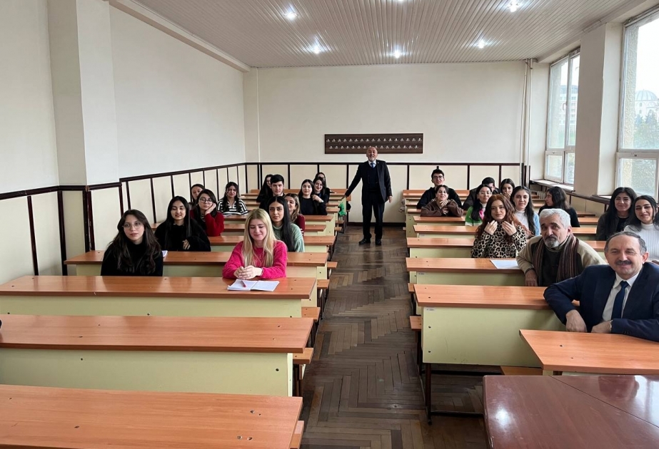 Türkiyənin Kastamonu Universitetinin professoru BDU-da mühazirə deyib