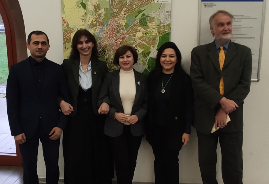 Beynəlxalq konfransda regionda geoparkların təşkili prinsipləri müzakirə olunub