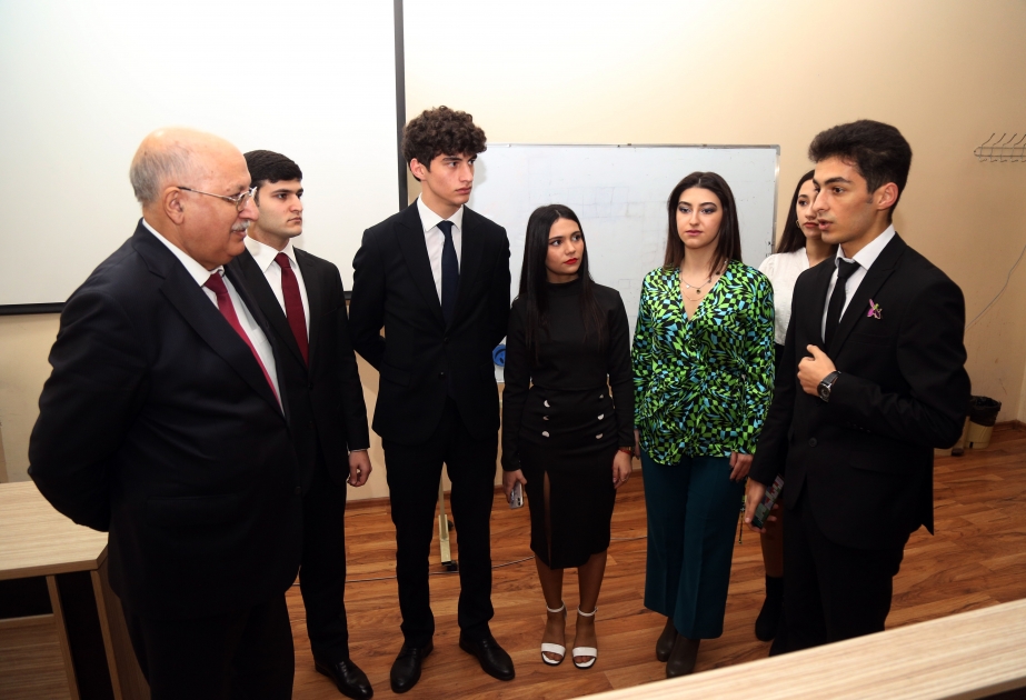 Tələbələr bir gün ərzində ADU-da rəhbər vəzifələri icra ediblər