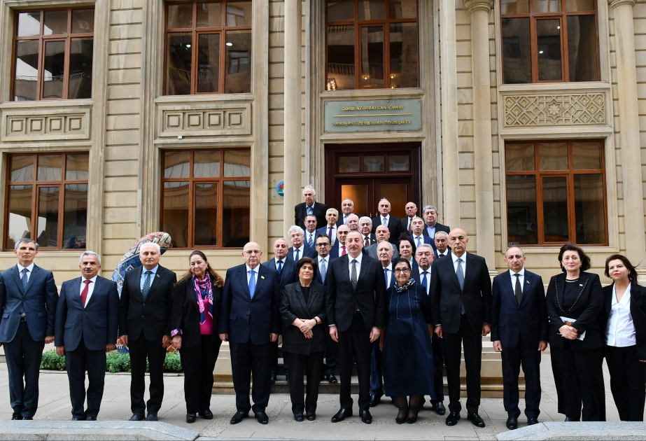 President Ilham Aliyev viewed conditions created in administrative building of Western Azerbaijan Community VIDEO