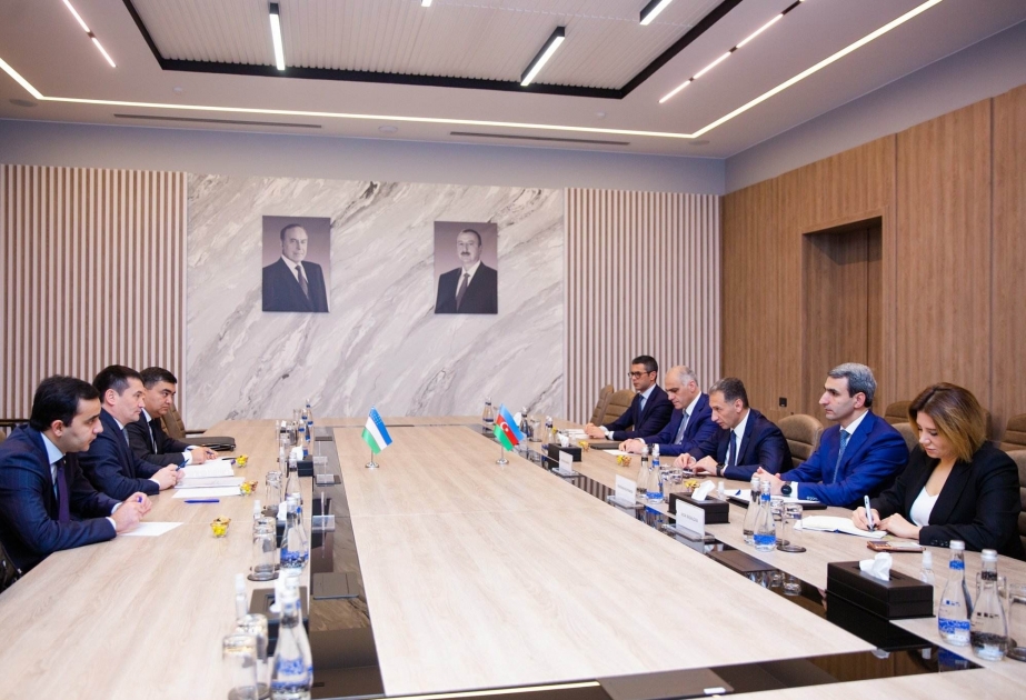 Azerbaijan, Uzbekistan discuss prospects for transport cooperation