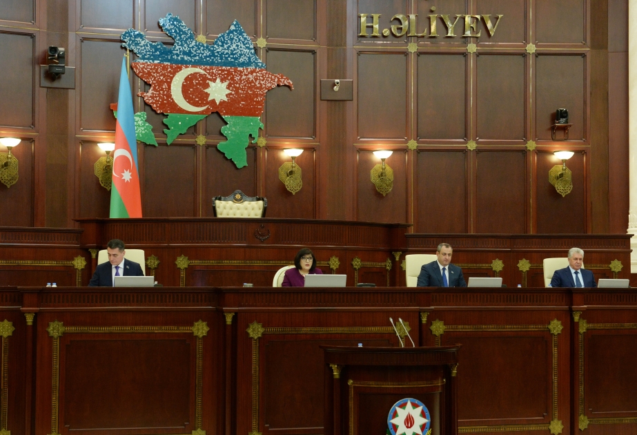 Parlamentin payız sessiyasında növbəti iclası keçirilir
